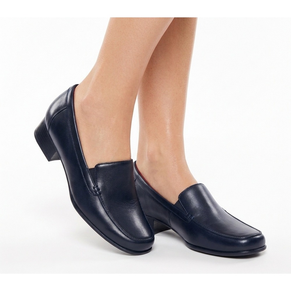 Bass & Co Women‎ Dark Blue Leather Slip On Loafer Shoes Comfort Size 5
